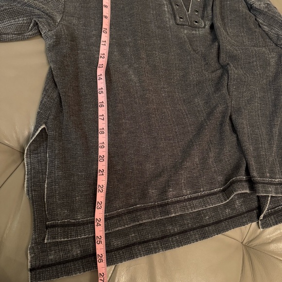 Project Social T Oversized Charcoal Waffle Knit Long Sleeve Top - Picture 5 of 8